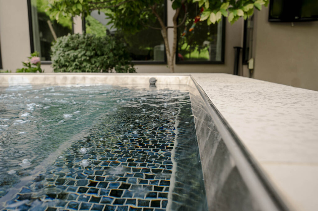 tesoro stainless steel plunge pool closeup
